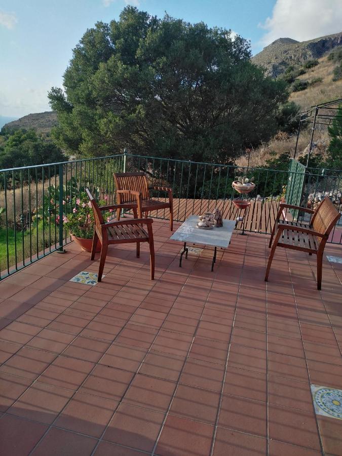 Il Corbezzolo Suite Appartament Кастеллуццо Экстерьер фото