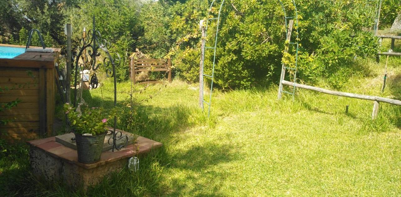 Il Corbezzolo Suite Appartament Кастеллуццо Экстерьер фото